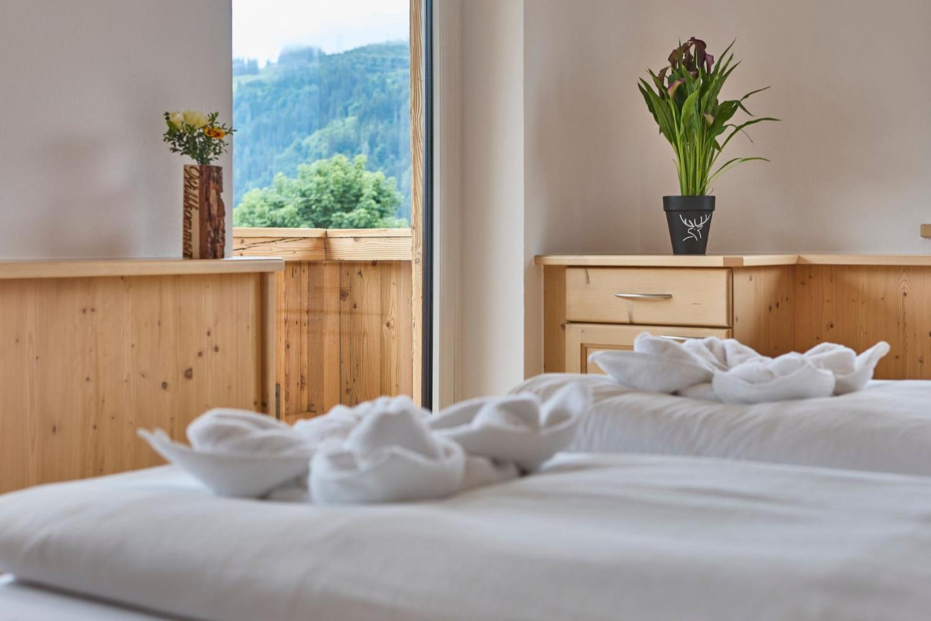 Platzhirsch Rooms - B&B - Self Check-In Piesendorf Bagian luar foto