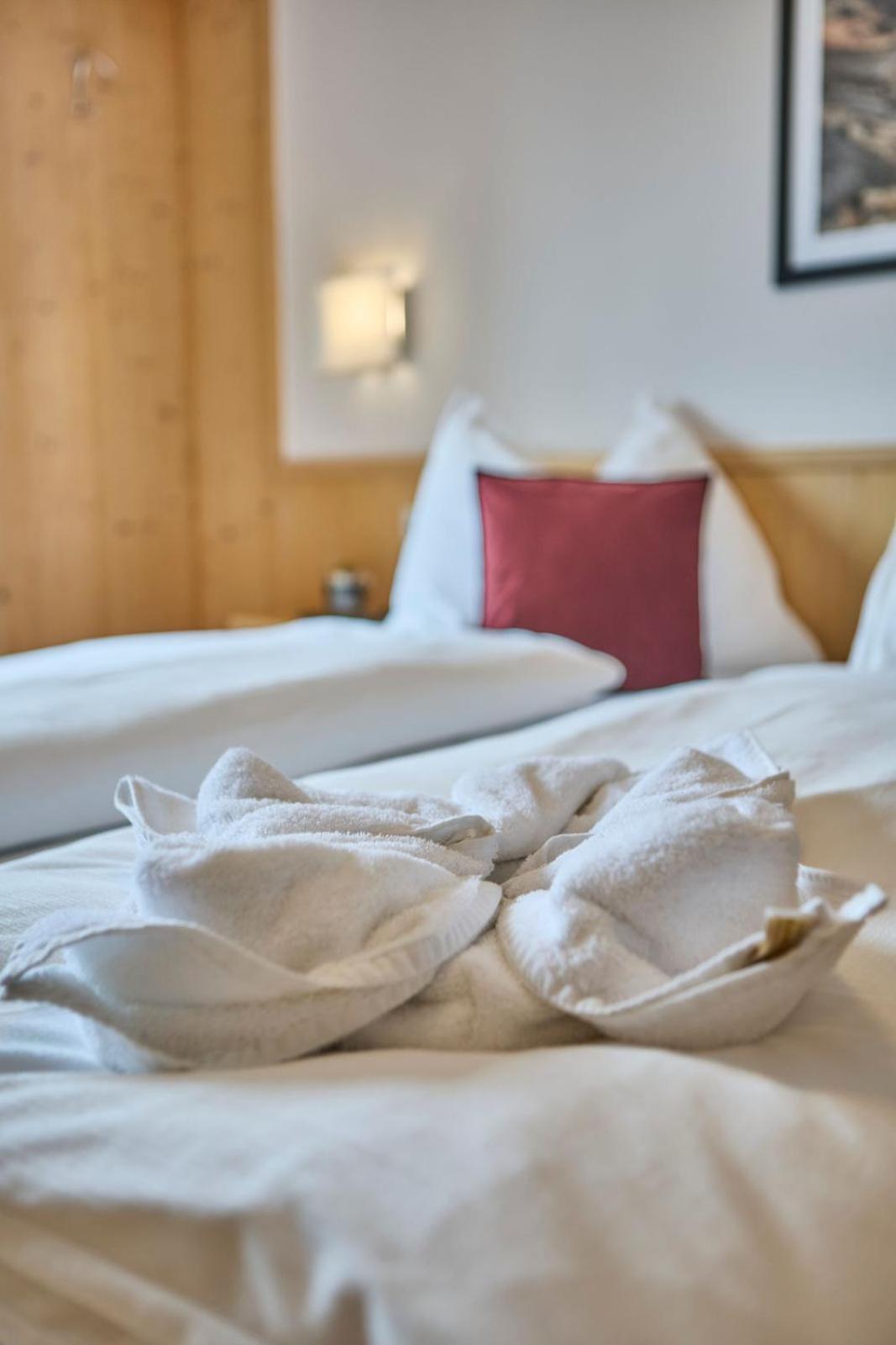 Platzhirsch Rooms - B&B - Self Check-In Piesendorf Bagian luar foto