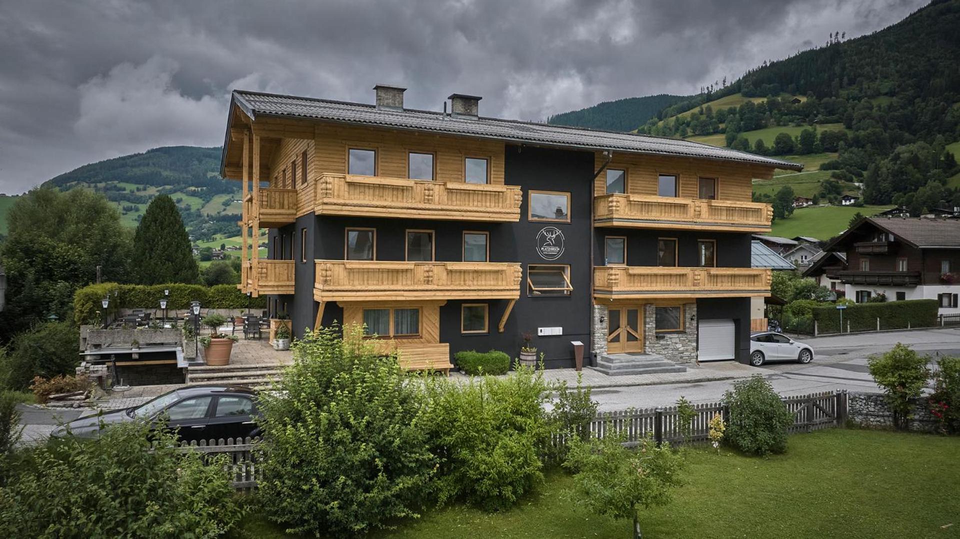 Platzhirsch Rooms - B&B - Self Check-In Piesendorf Bagian luar foto