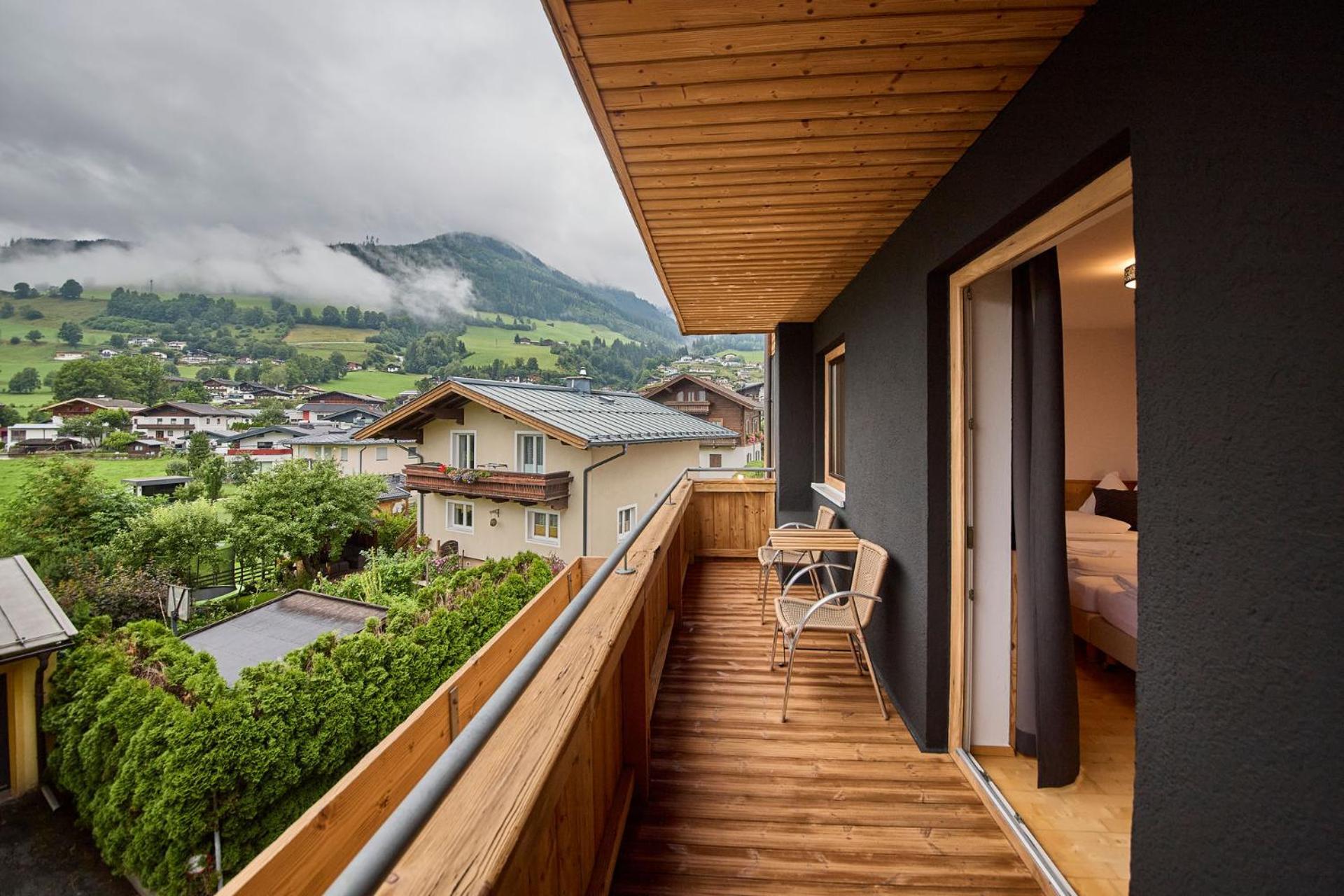 Platzhirsch Rooms - B&B - Self Check-In Piesendorf Bagian luar foto