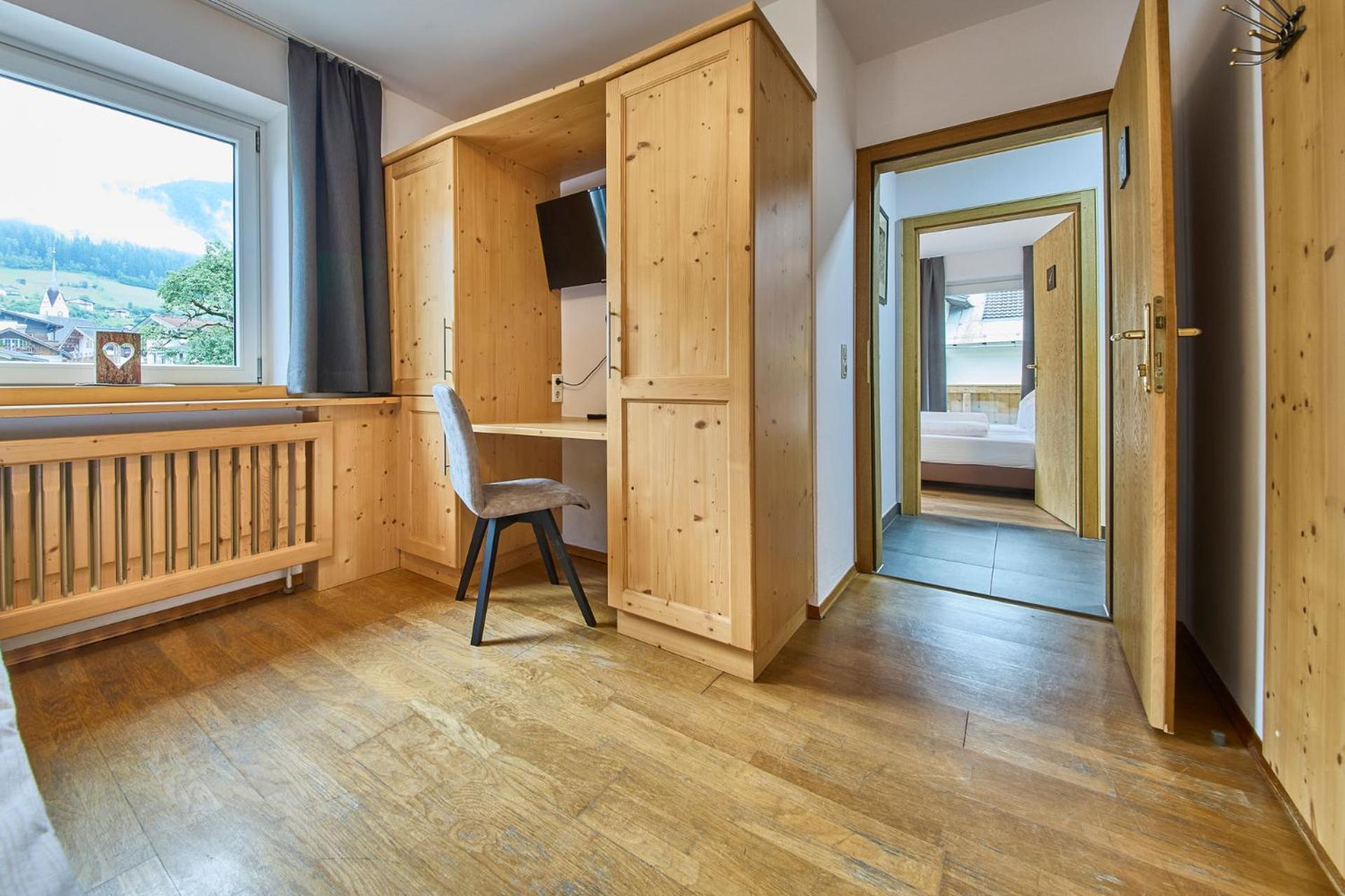 Platzhirsch Rooms - B&B - Self Check-In Piesendorf Bagian luar foto